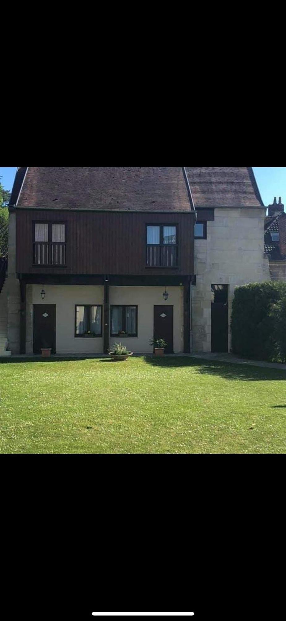 Auberge Du Jeu D'Arc Mello Exterior photo